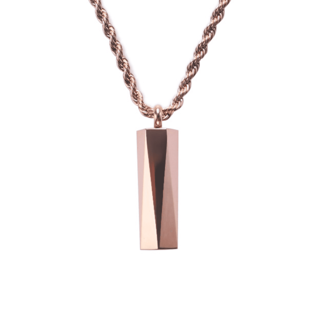 UG Collar Pentagonal Bronce